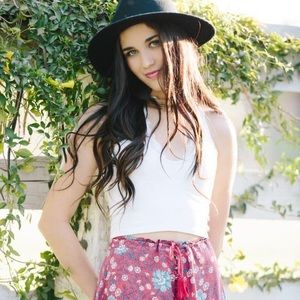 Meet your Posher, Gia